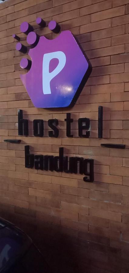 Peta Hostel Bandung Kültér fotó