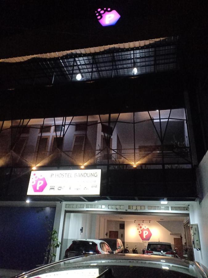 Peta Hostel Bandung Kültér fotó